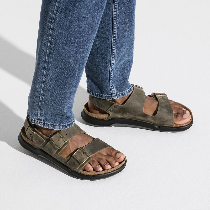 BIRKENSTOCK Milano Crosstown Men Waxy Leather Faded Khaki Walk Edit detail