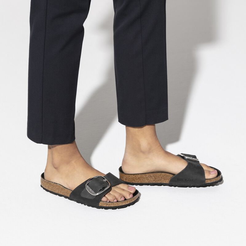 BIRKENSTOCK Madrid Big Buckle Natural Leather Oiled Black Classic Fit detail