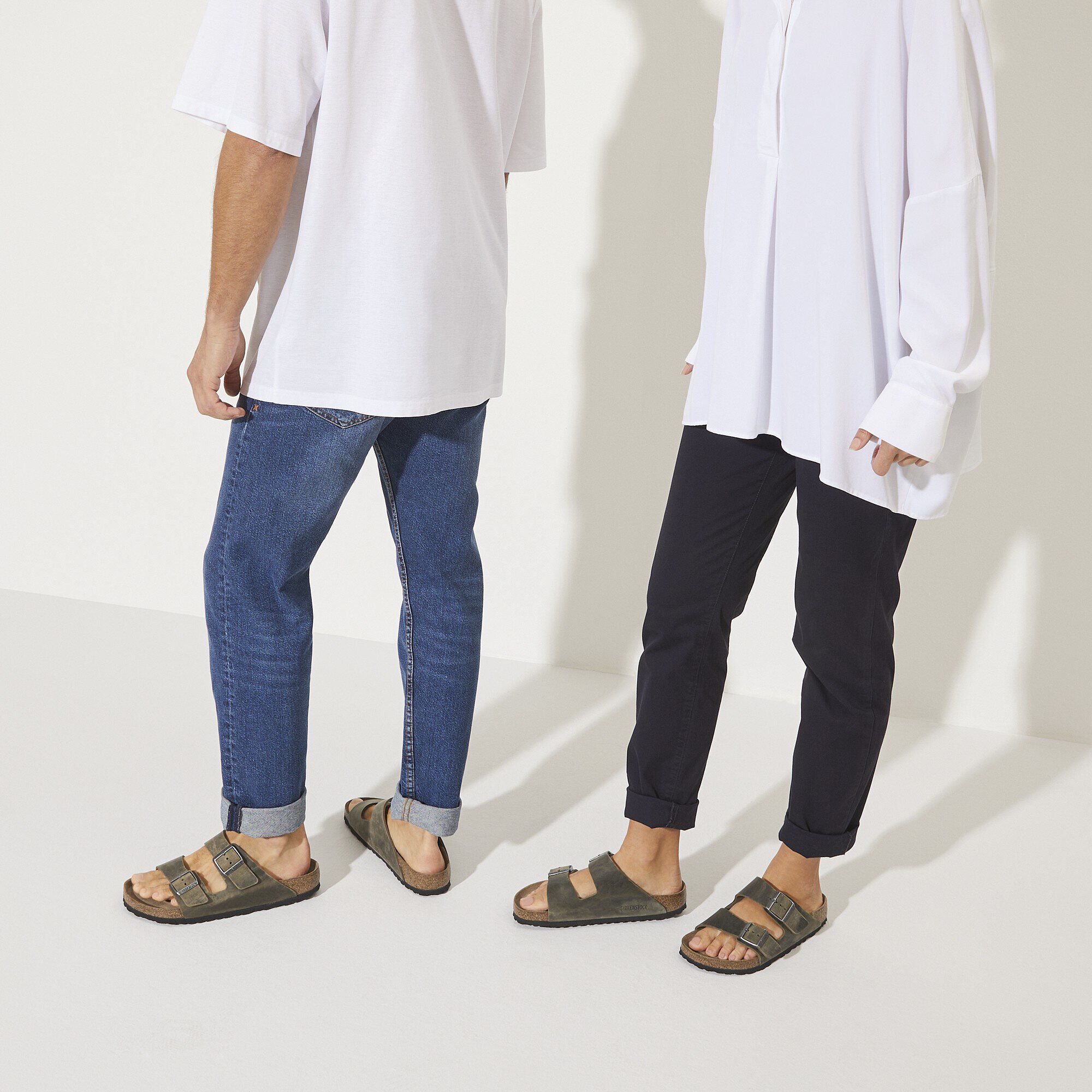 最終値下げBIRKENSTOCK ARIZONA Arizona Soft Footbed Oiled Leather in Color Faded Khaki