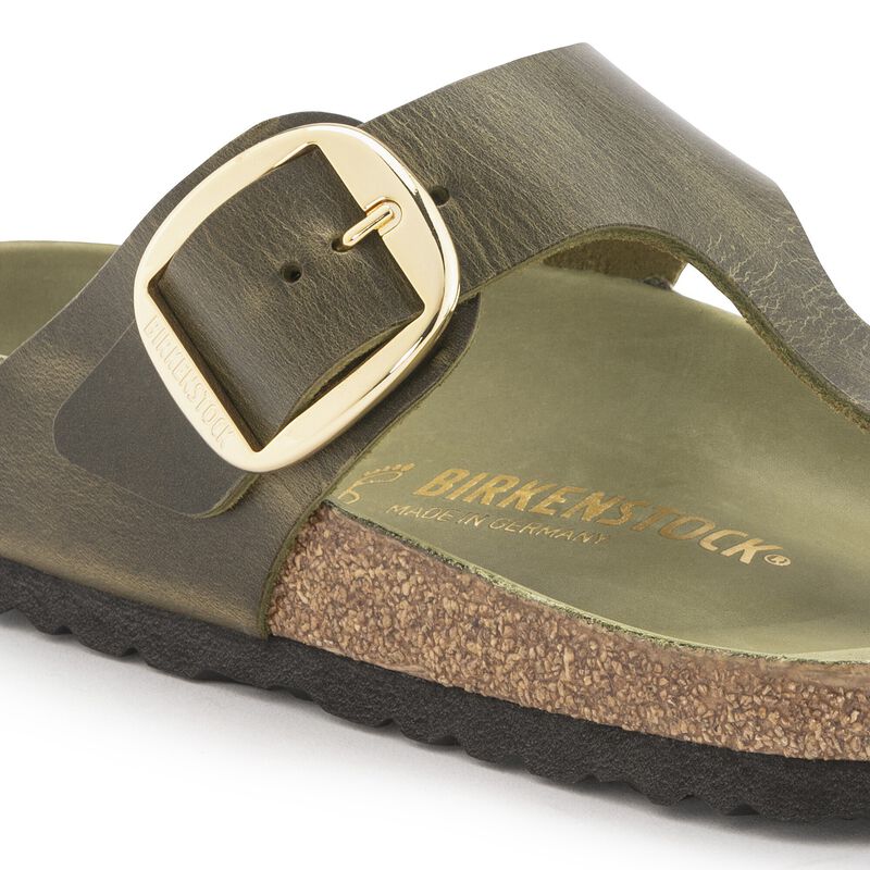 BIRKENSTOCK Gizeh Big Buckle Natural Leather Oiled Olive Green Walk Edit detail