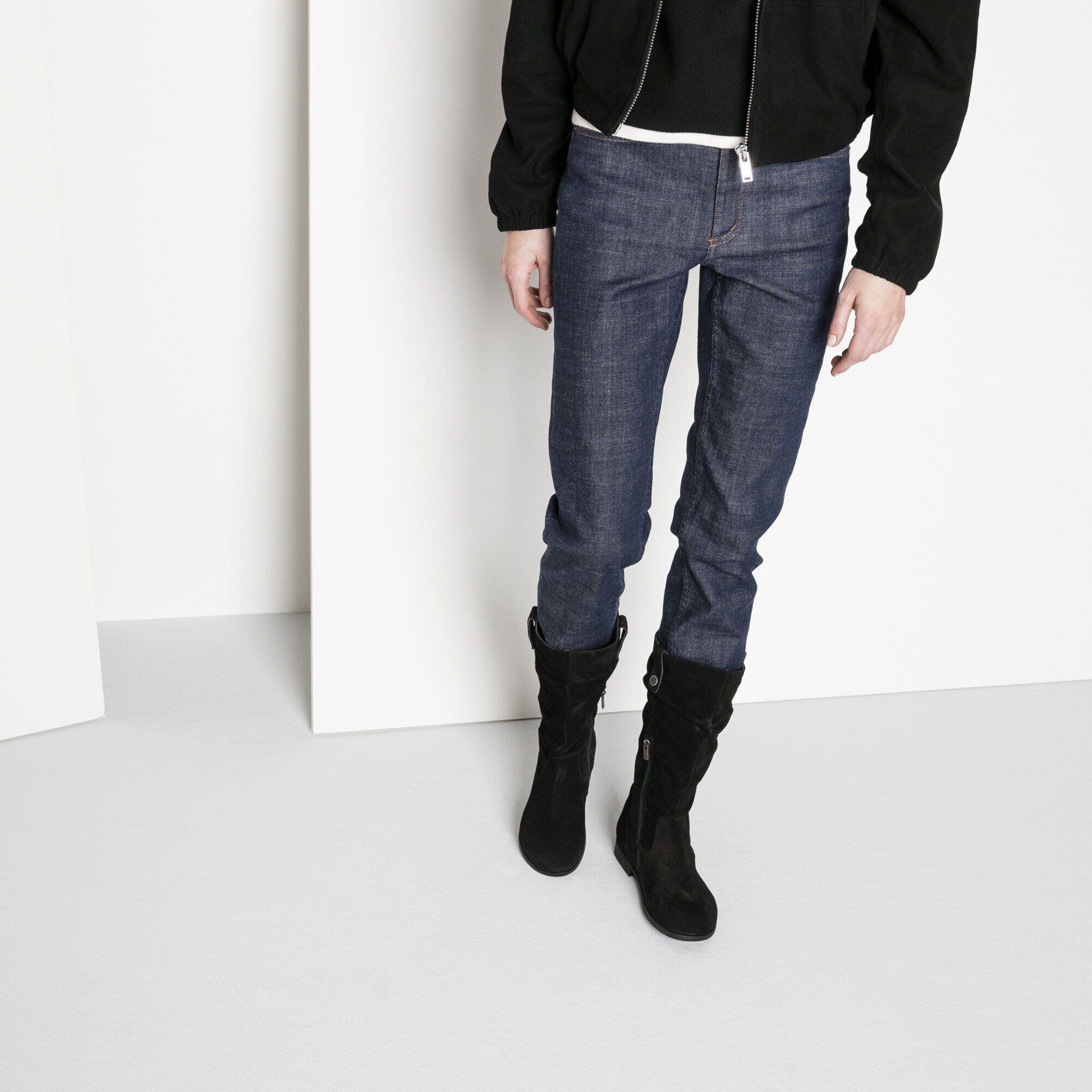 Sarnia High Suede Leather