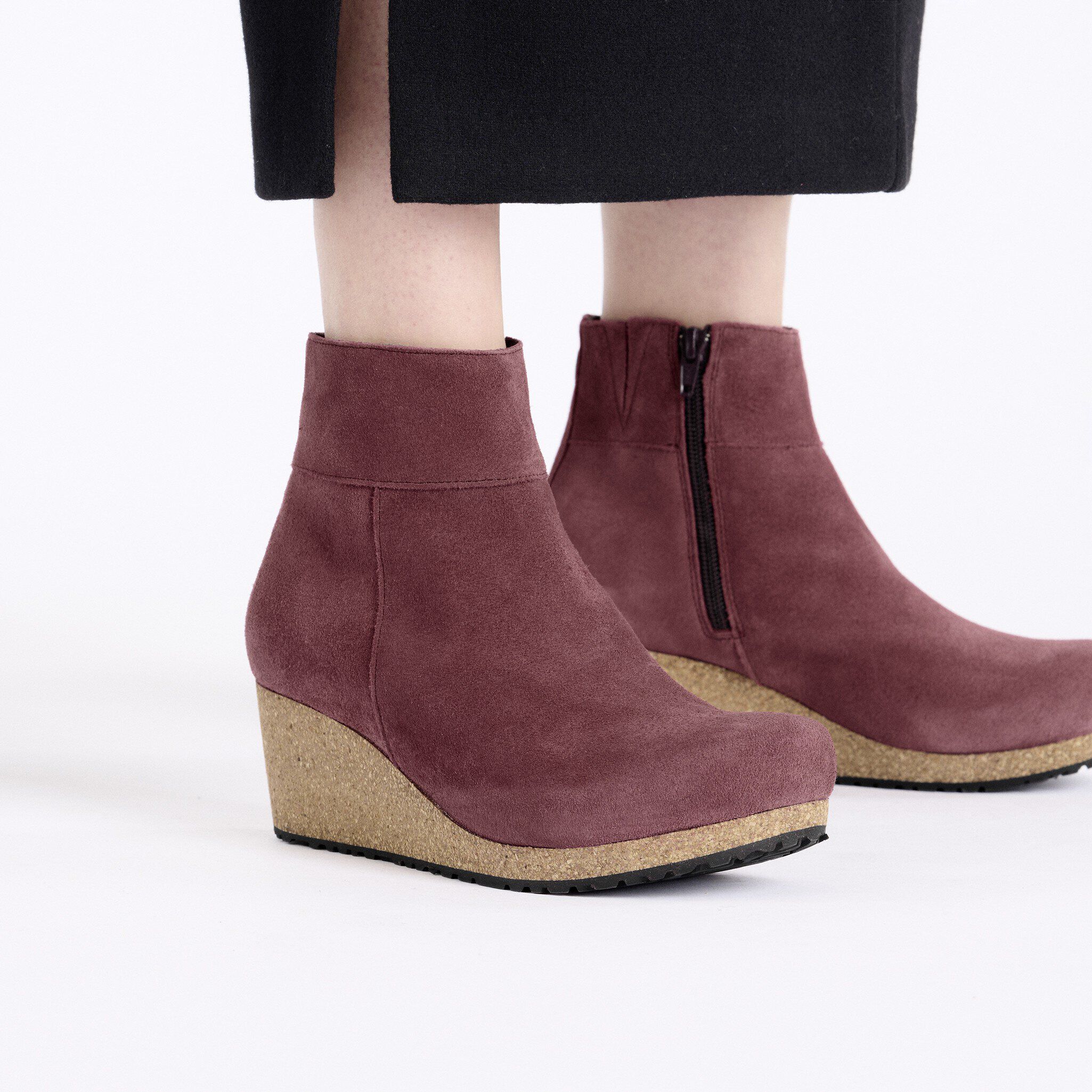 Ebba Suede Leather