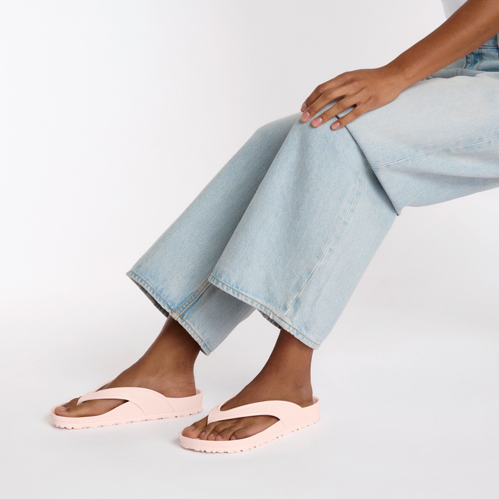 Honolulu Essentials EVA