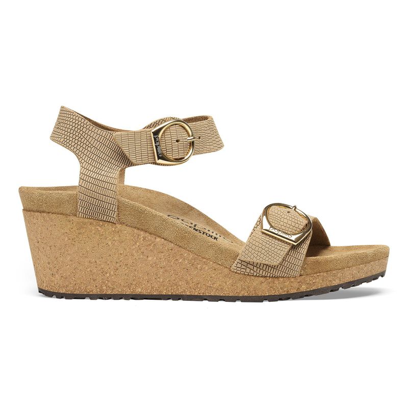 BIRKENSTOCK Soley Embossed Leather Sandcastle Daily Comfort detail