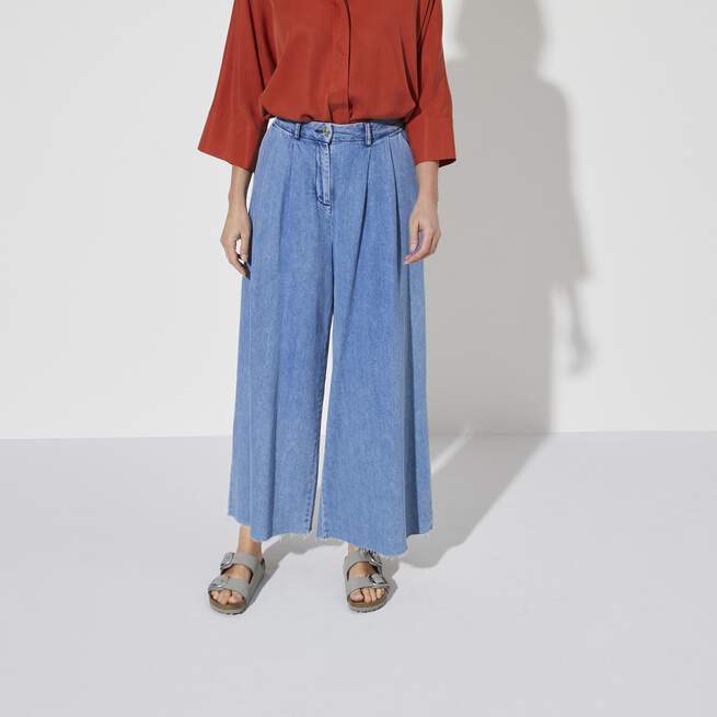 Arizona Big Buckle Nubuk Leather