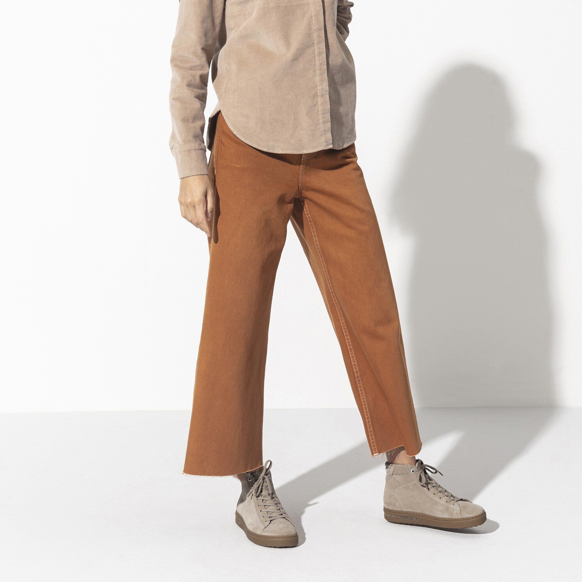 Bend Mid Suede Leather