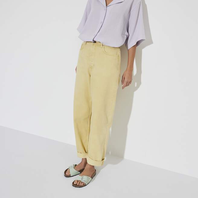 Madrid Big Buckle Nubuck Leather