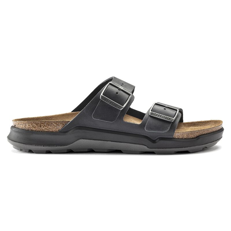 BIRKENSTOCK Arizona Crosstown Men Waxy Leather Black Soft Footbed detail