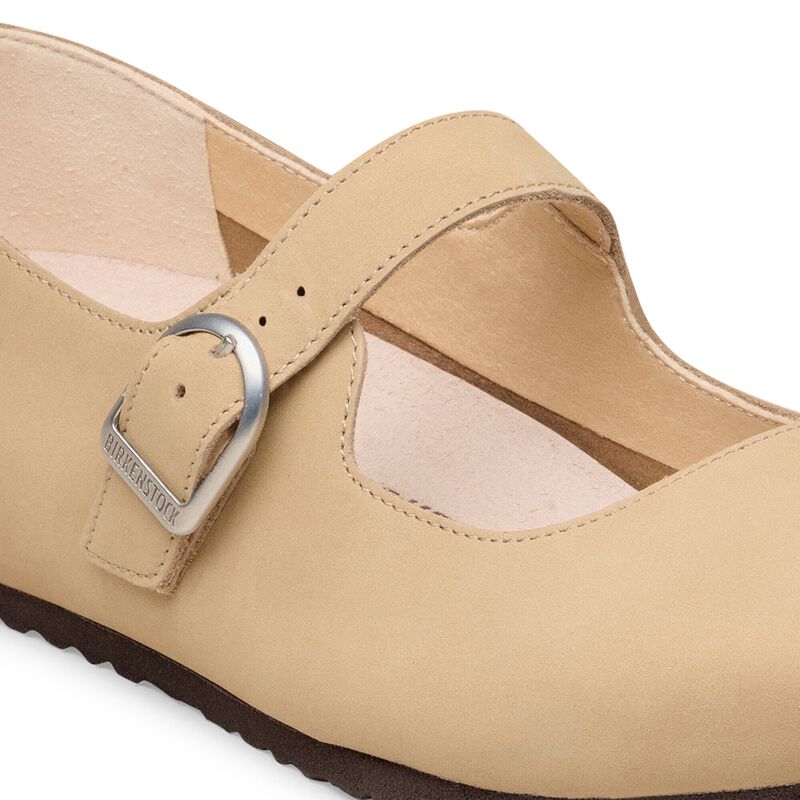 BIRKENSTOCK Santa Clarita Nubuck Leather Sandcastle Easy Walk detail