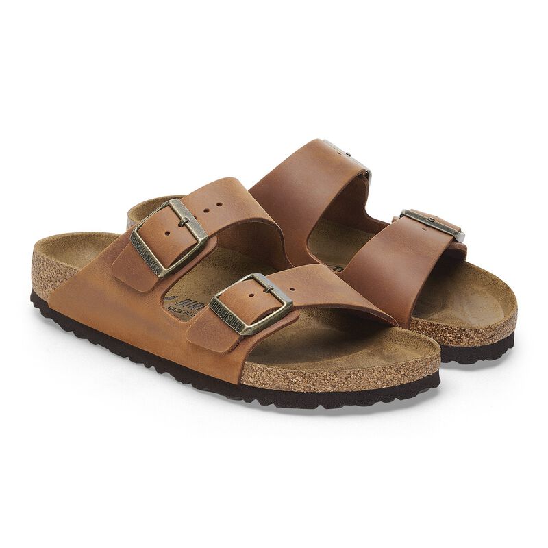 BIRKENSTOCK Arizona Natural Leather Oiled Cognac Soft Footbed detail