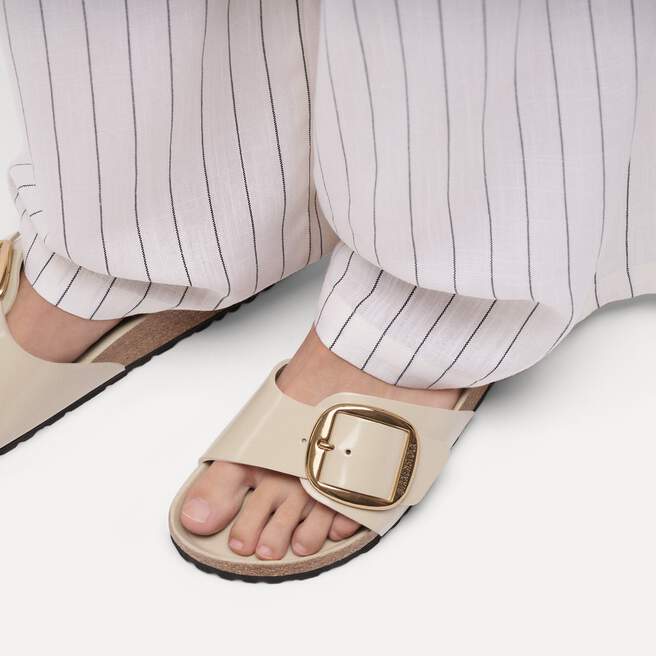 Sw 656 Madrid Big Buckle Natural Leather Patent in Color High-Shine Oyster ...