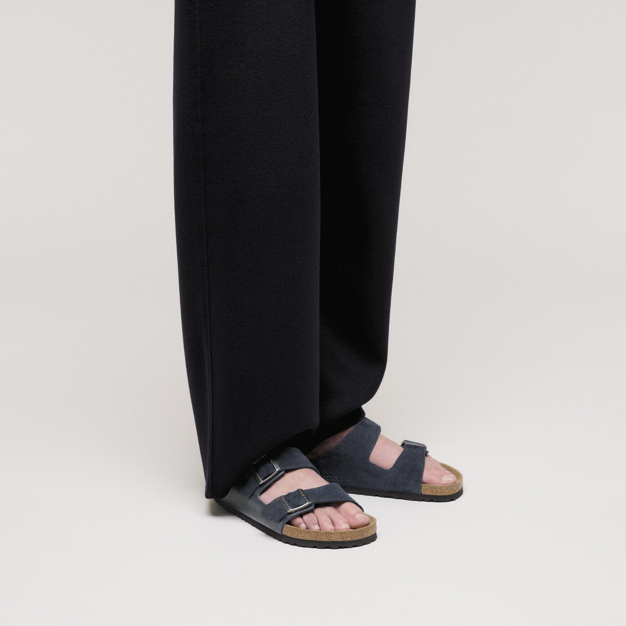 Arizona Mixed Leather in Color New Navy | BIRKENSTOCK US