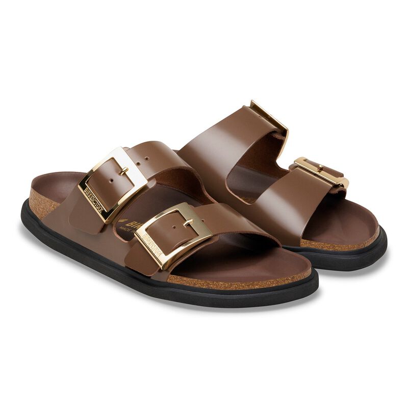 BIRKENSTOCK Arizona Droplet Buckle Natural Leather Patent High-Shine Carafe Daily Comfort detail