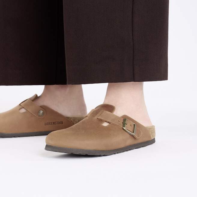 birkenstock boston clog tobacco oiled leather women's Clogs, Soft Footbed If you already know your Birkenstock sandal size Birkenstock - Boston Soft Footbed