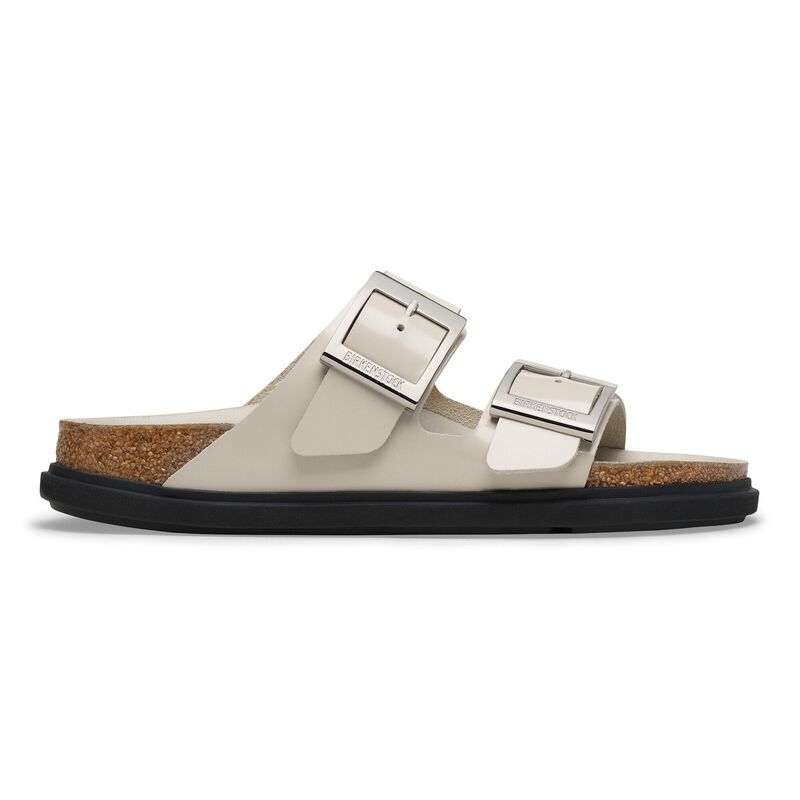 BIRKENSTOCK Arizona Droplet Buckle Natural Leather Patent High Shine Oyster Soft Footbed detail