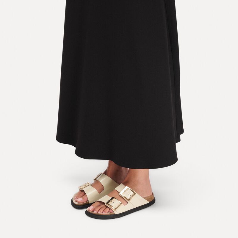 BIRKENSTOCK Arizona Droplet Buckle Natural Leather Patent High Shine Ecru City Comfort detail
