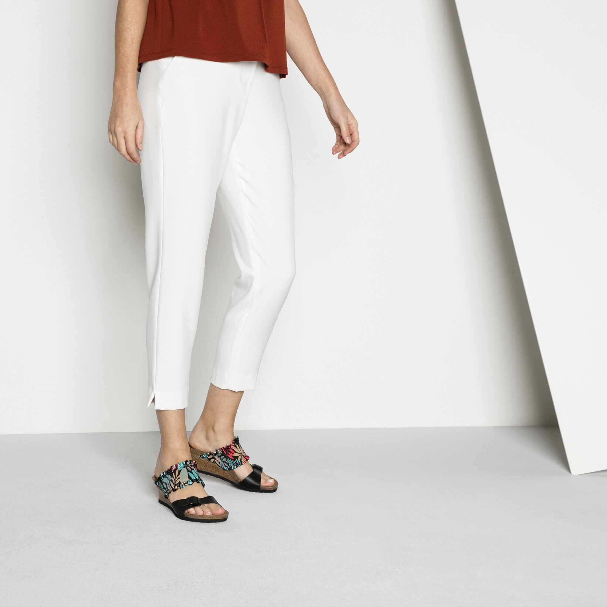 Della Stretch/Natural Leather