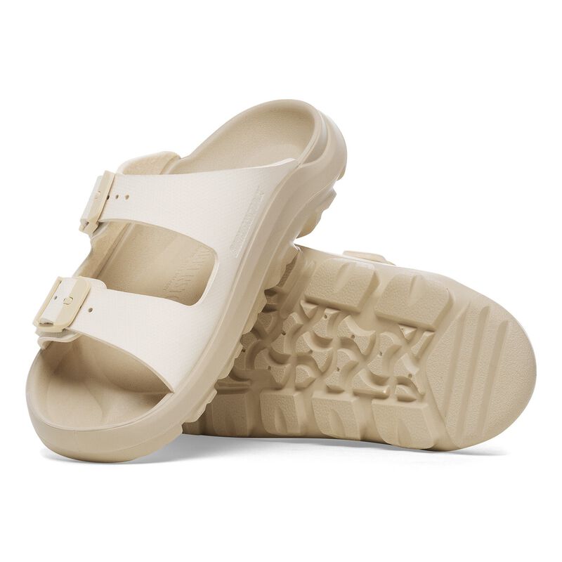 BIRKENSTOCK Mogami Terra Stealth Birko-Flor Apex Eggshell Daily Comfort detail