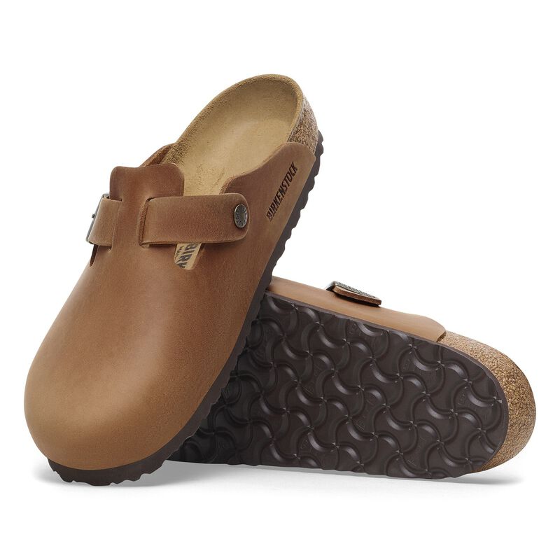 BIRKENSTOCK Boston Natural Leather Oiled Cognac Soft Sole detail