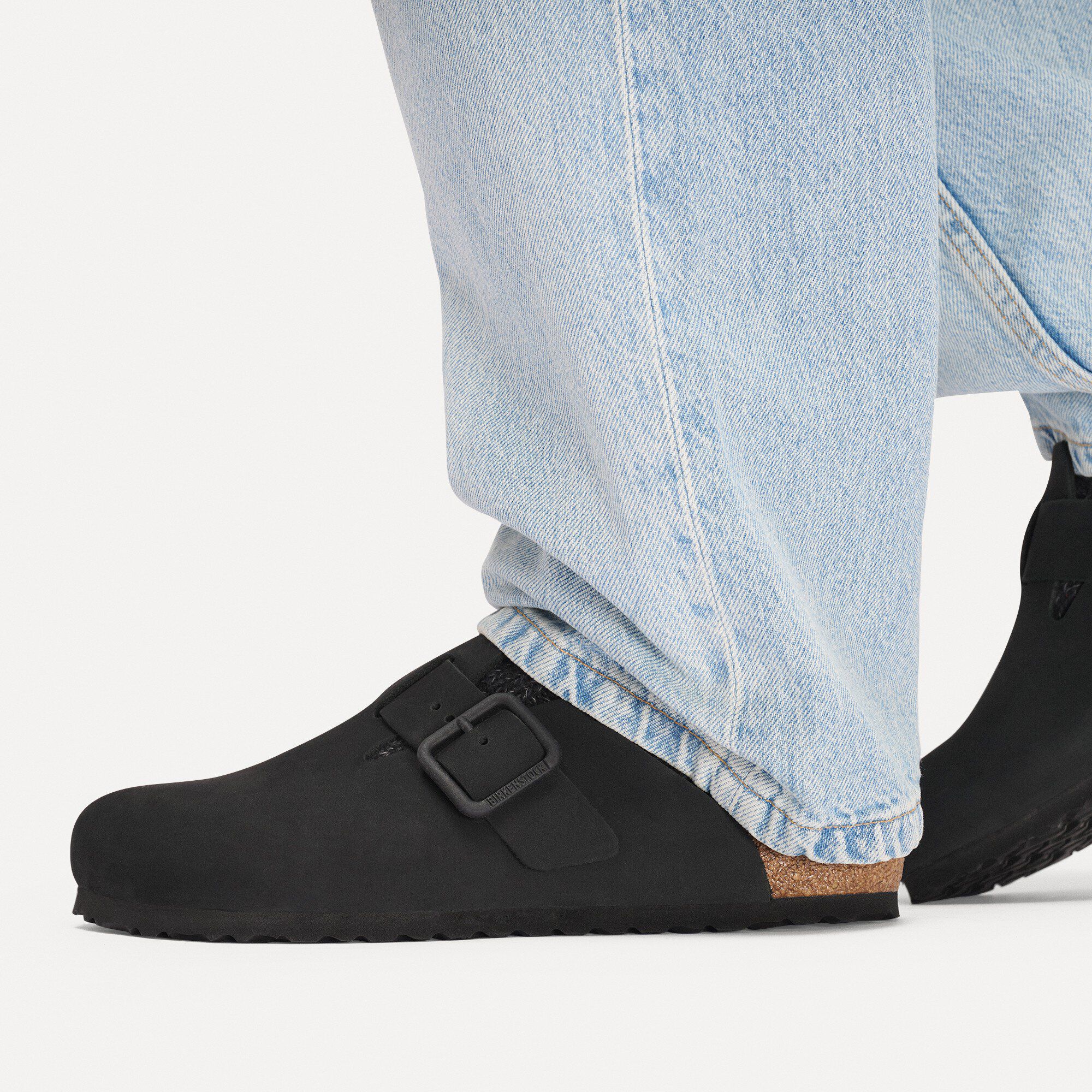 Boston Wire Buckle Nubuk Leather