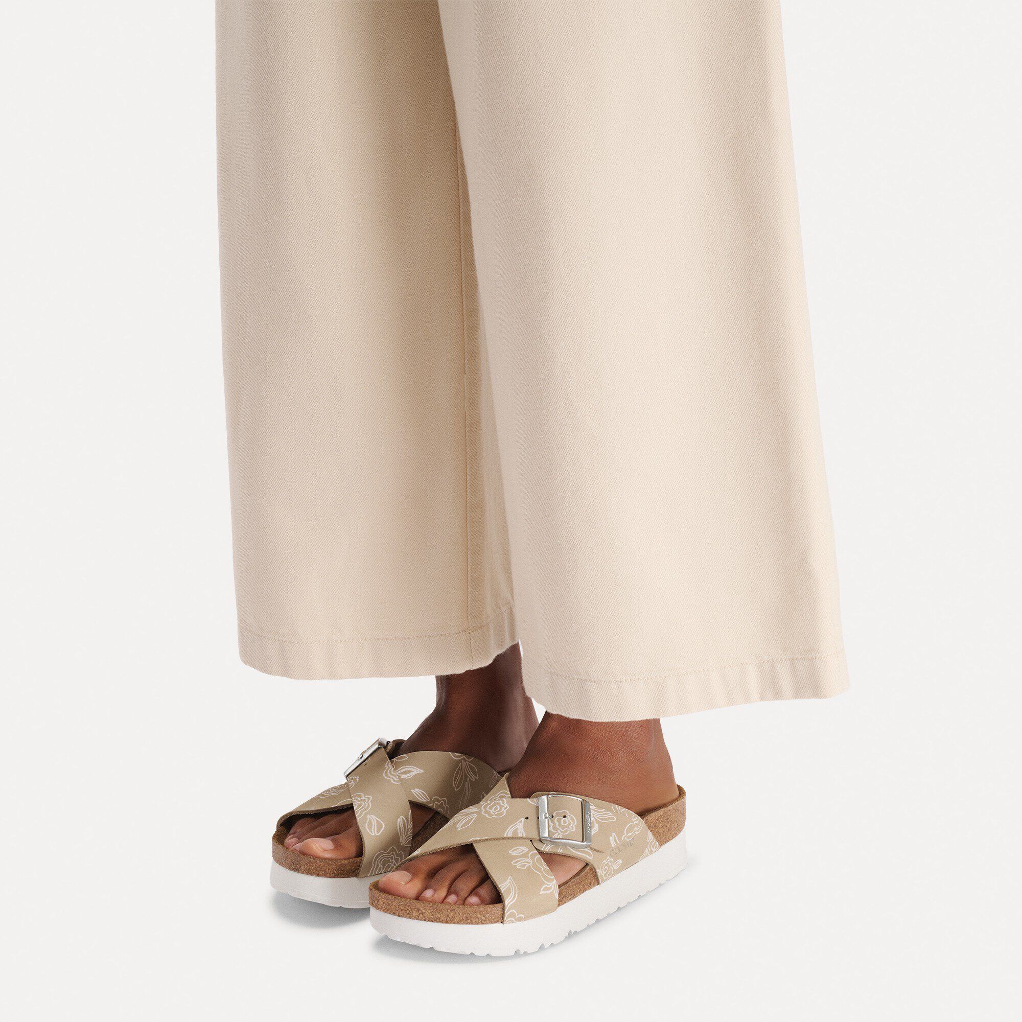 product photo 6 of 8