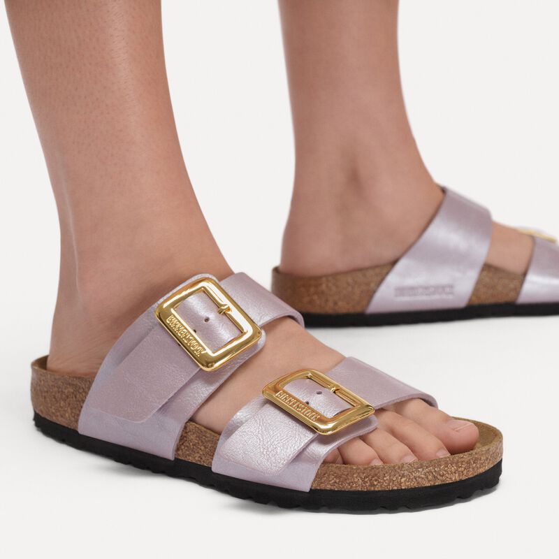 BIRKENSTOCK Sydney Cushion Buckle Birko-Flor Graceful Orchid Lounge Fit detail