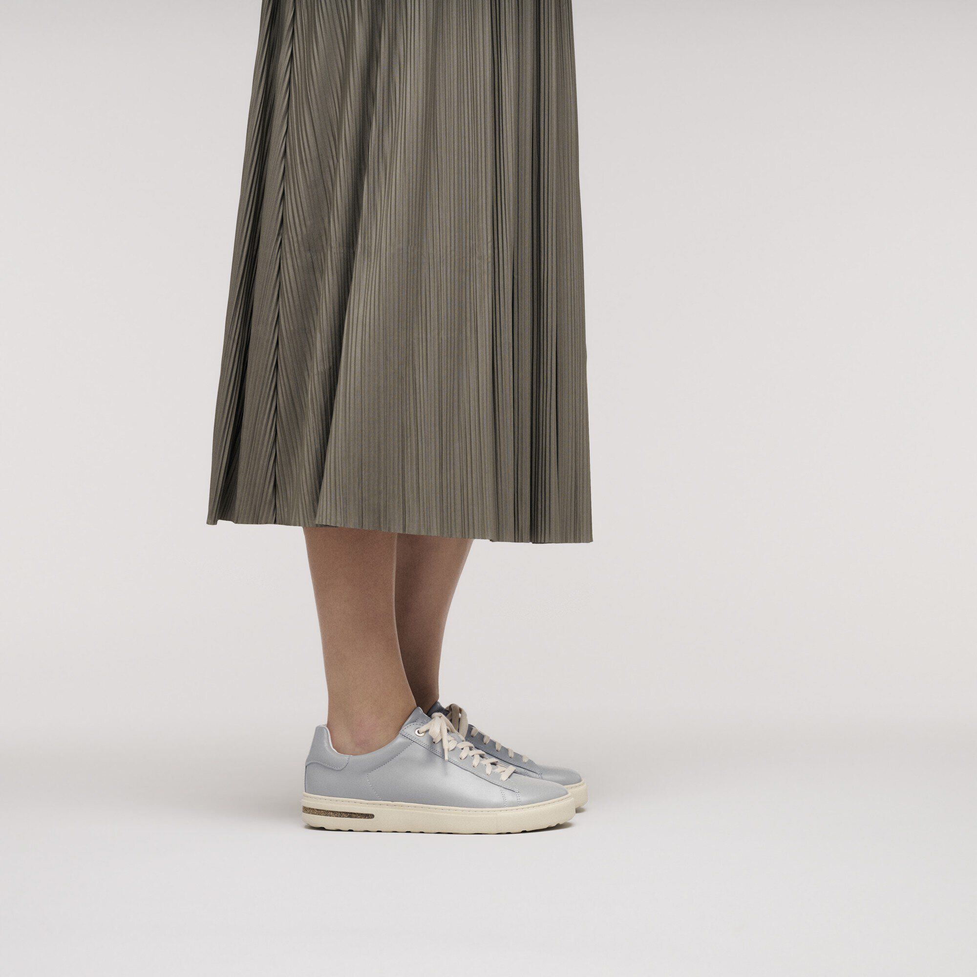 Bend Low Natural Leather Patent