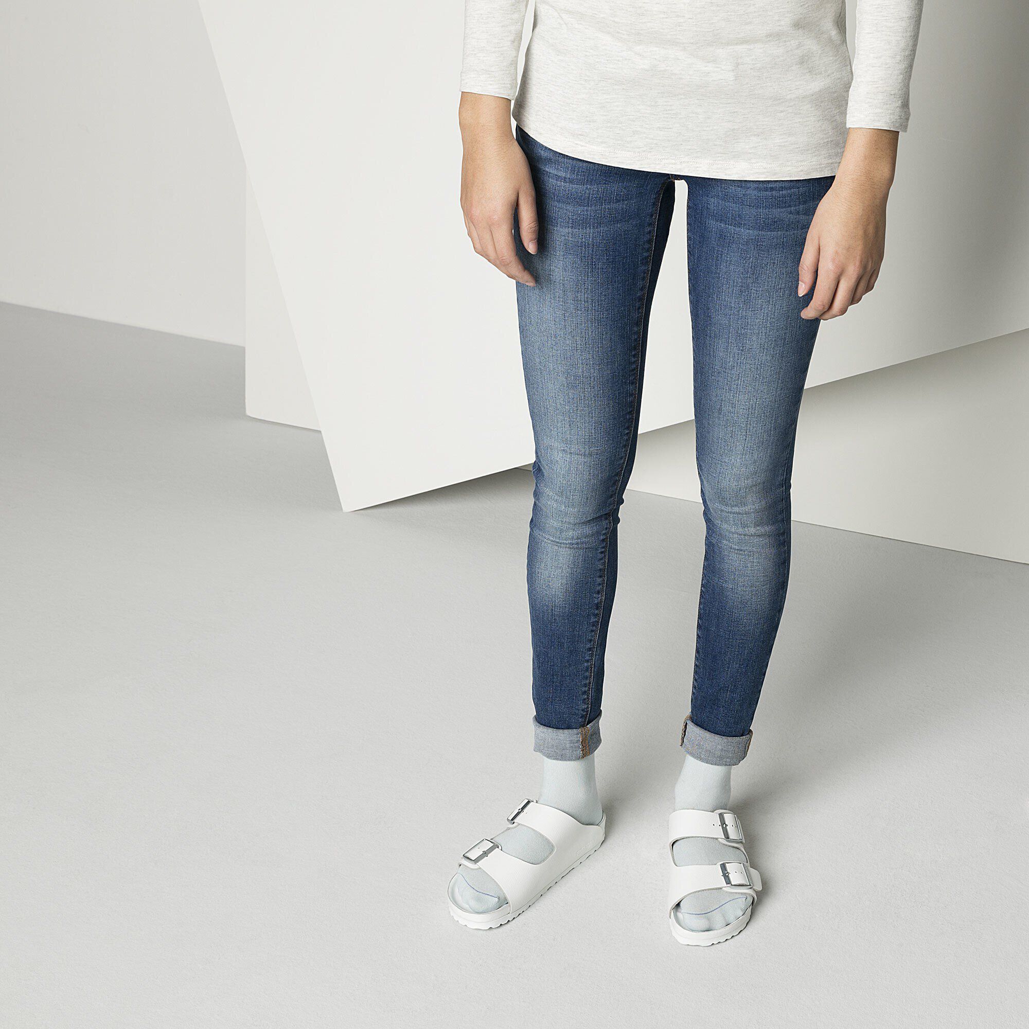 Monterey Exquisite Leather with a female model