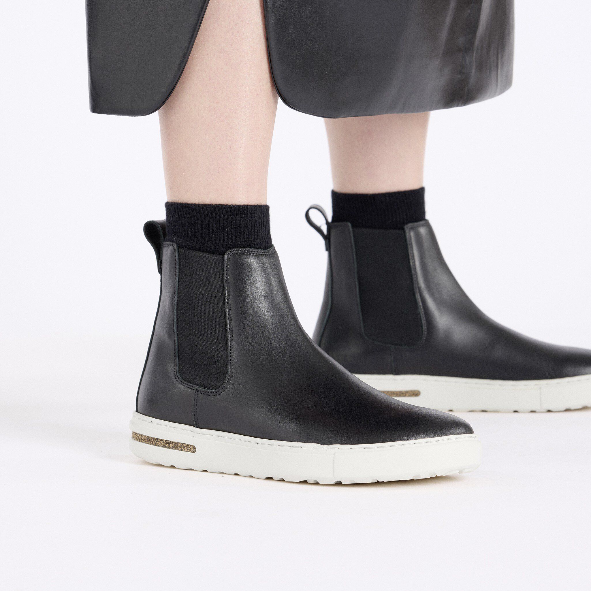 Bend Chelsea Leather in Color Black | BIRKENSTOCK US