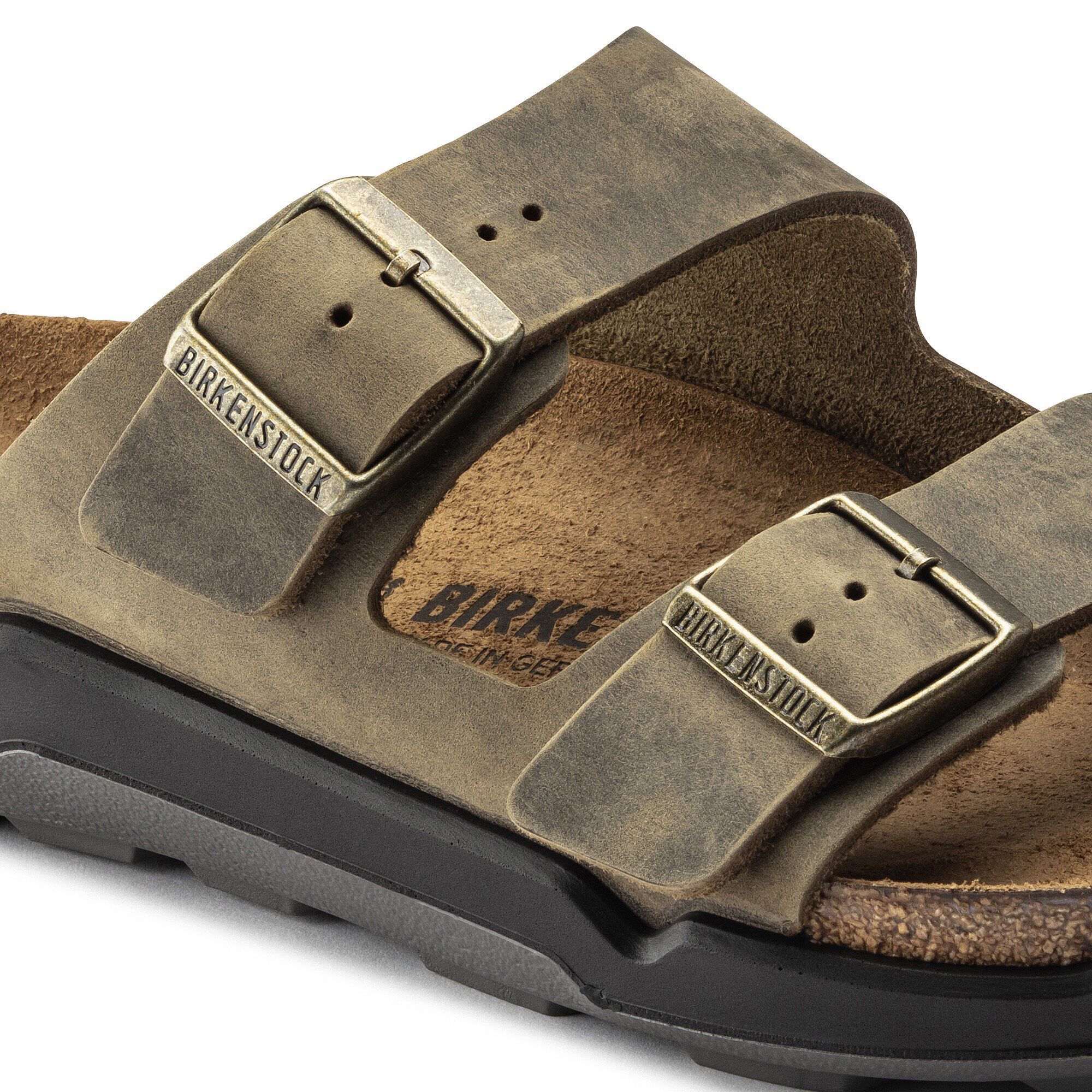 Arizona Crosstown Men Oiled Leather in Color Faded Khaki