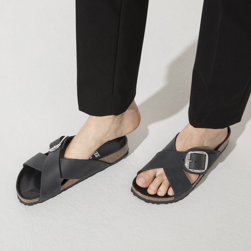 BIRKENSTOCK Siena Big Buckle Natural Leather Oiled Black Daily Comfort detail