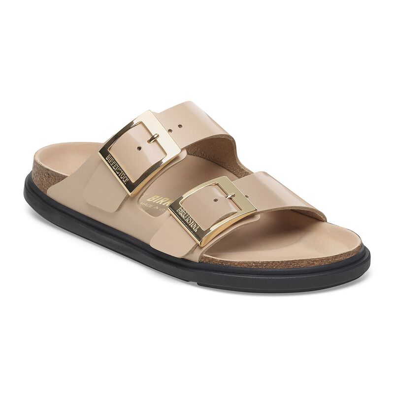 BIRKENSTOCK Arizona Droplet Buckle Natural Leather Patent High Shine Oyster Soft Footbed detail