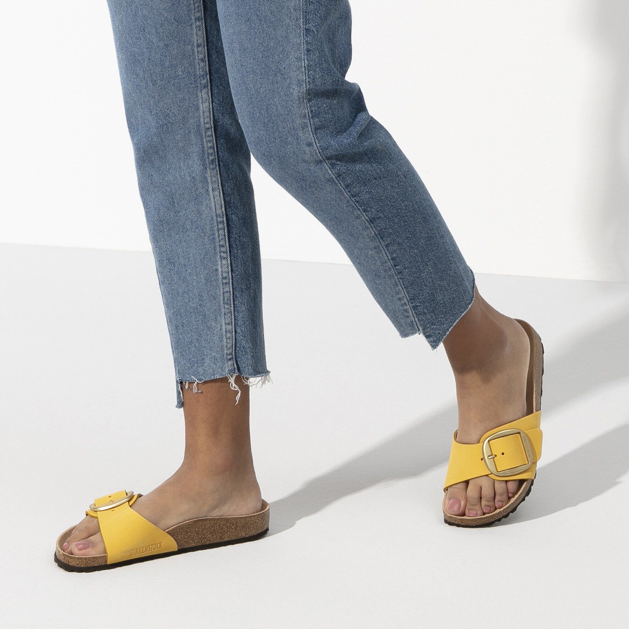 Madrid Big Buckle Nubuck Leather