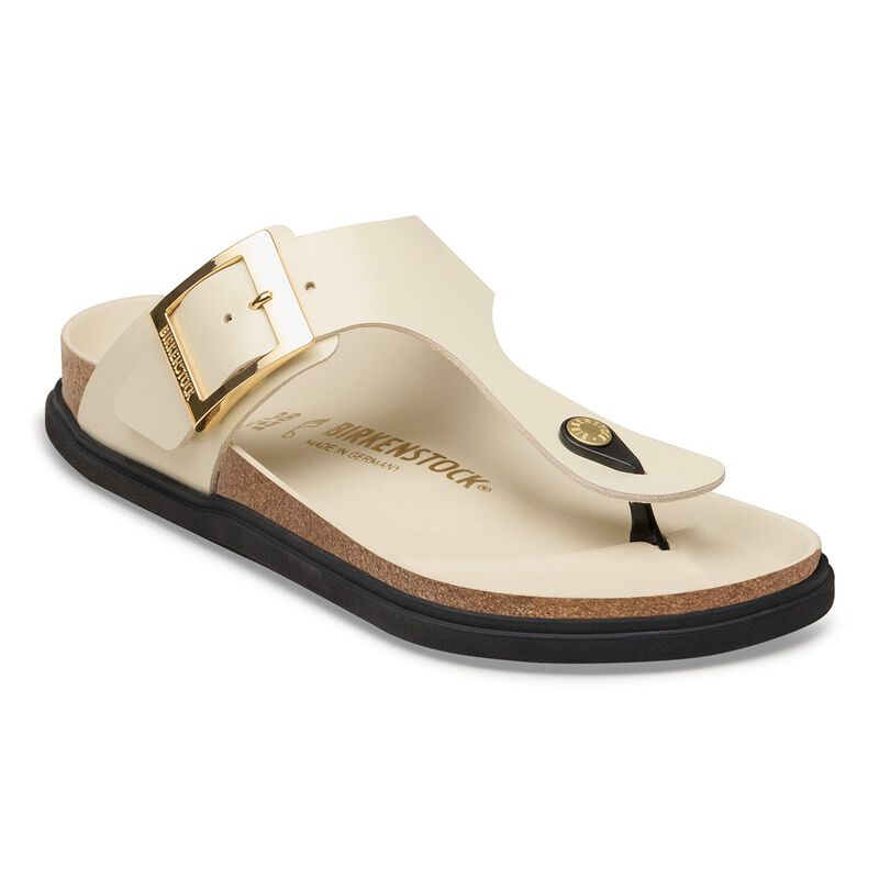 BIRKENSTOCK Gizeh Droplet Buckle Natural Leather Patent High Shine Ecru Soft Sole detail
