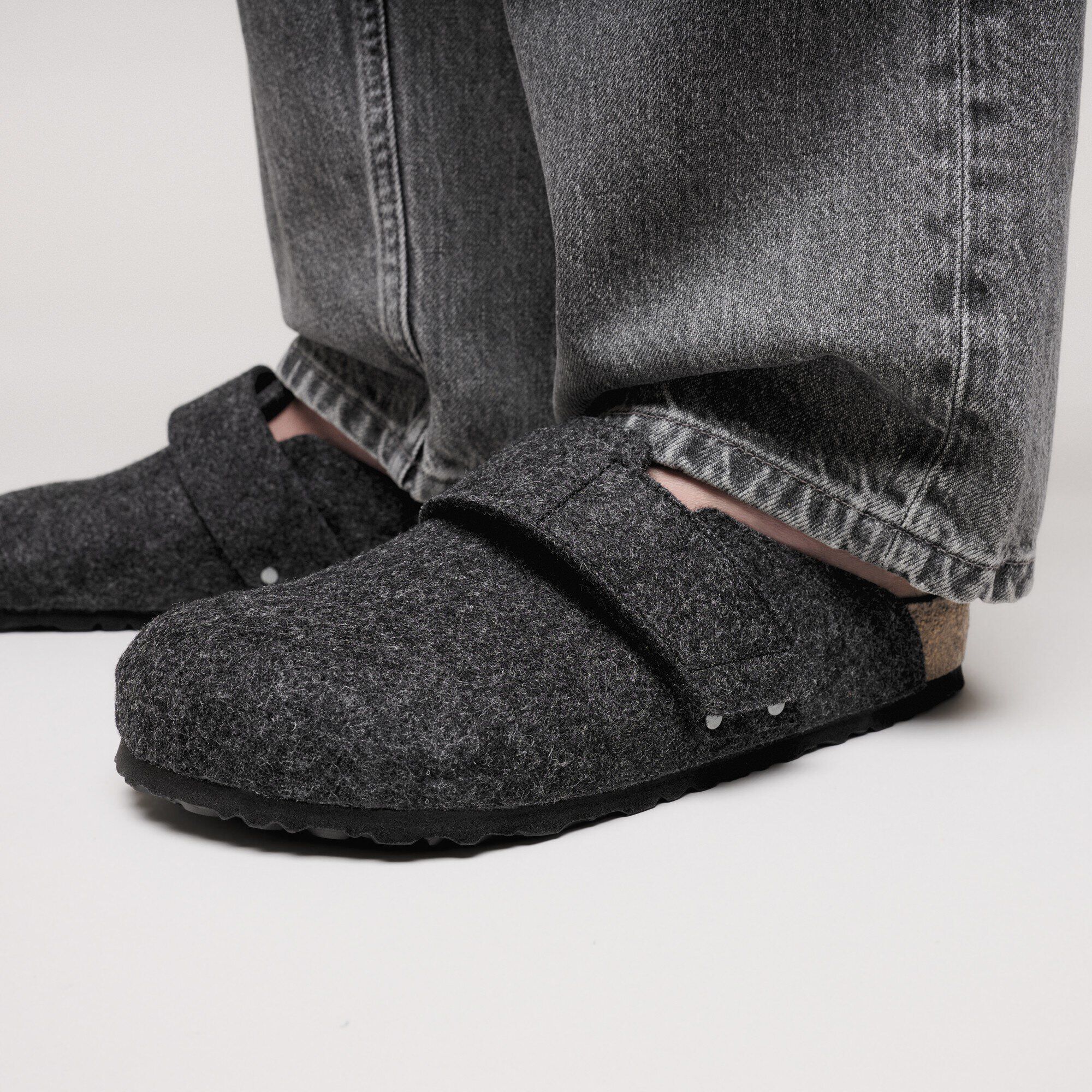 Loma Shearling Wool Felt Close-up with a male model