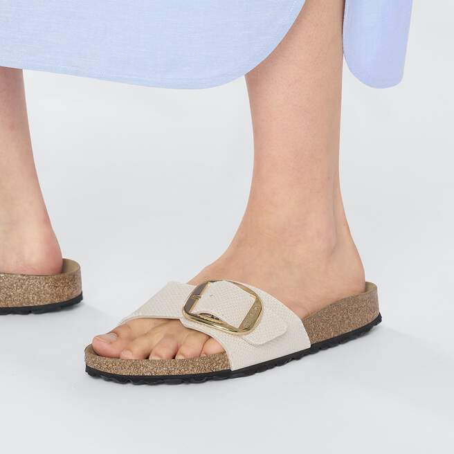 Madrid Big Buckle Rivet Logo Textile