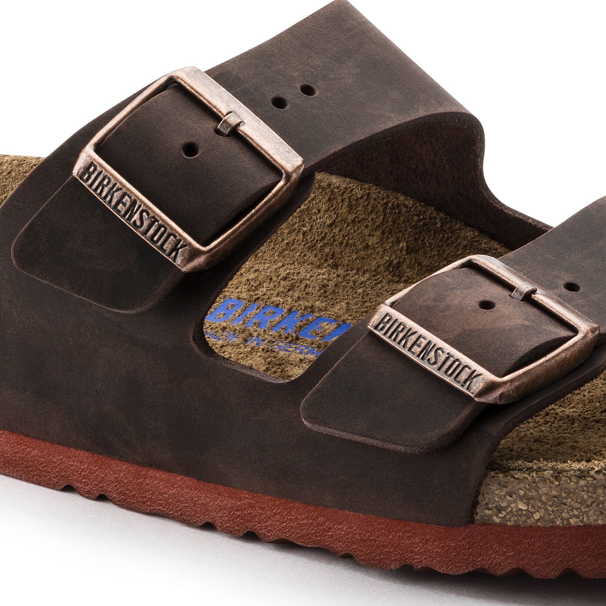 Arizona Soft Footbed Oiled Leather Close-up view showing material detail