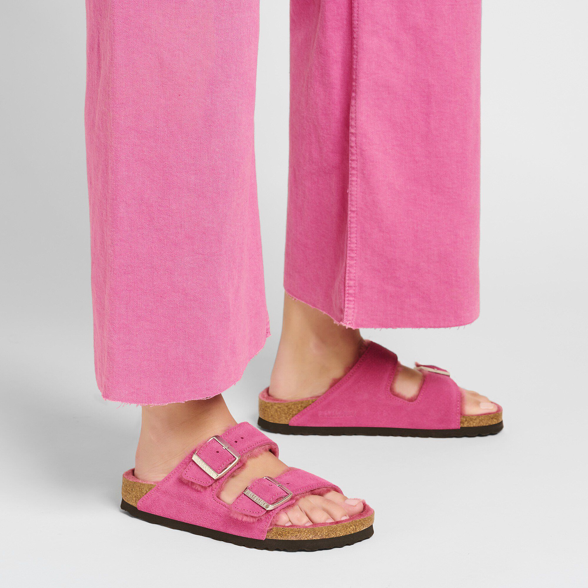 Arizona Shearling Suede Leather in Color Fuchsia Tulip