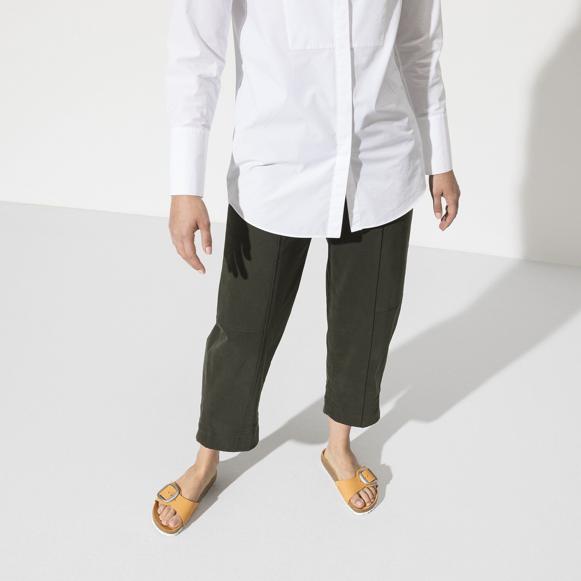 Madrid Big Buckle Cuir nubuck