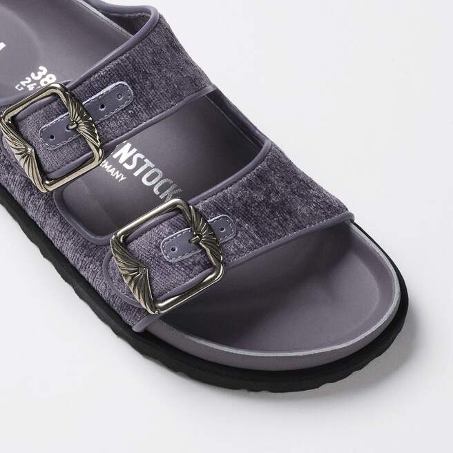 product photo 2 of 5