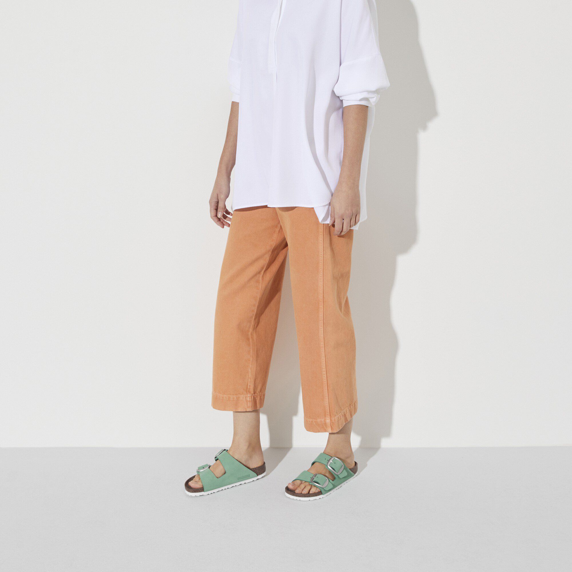 Arizona Big Buckle Nubuk Leather