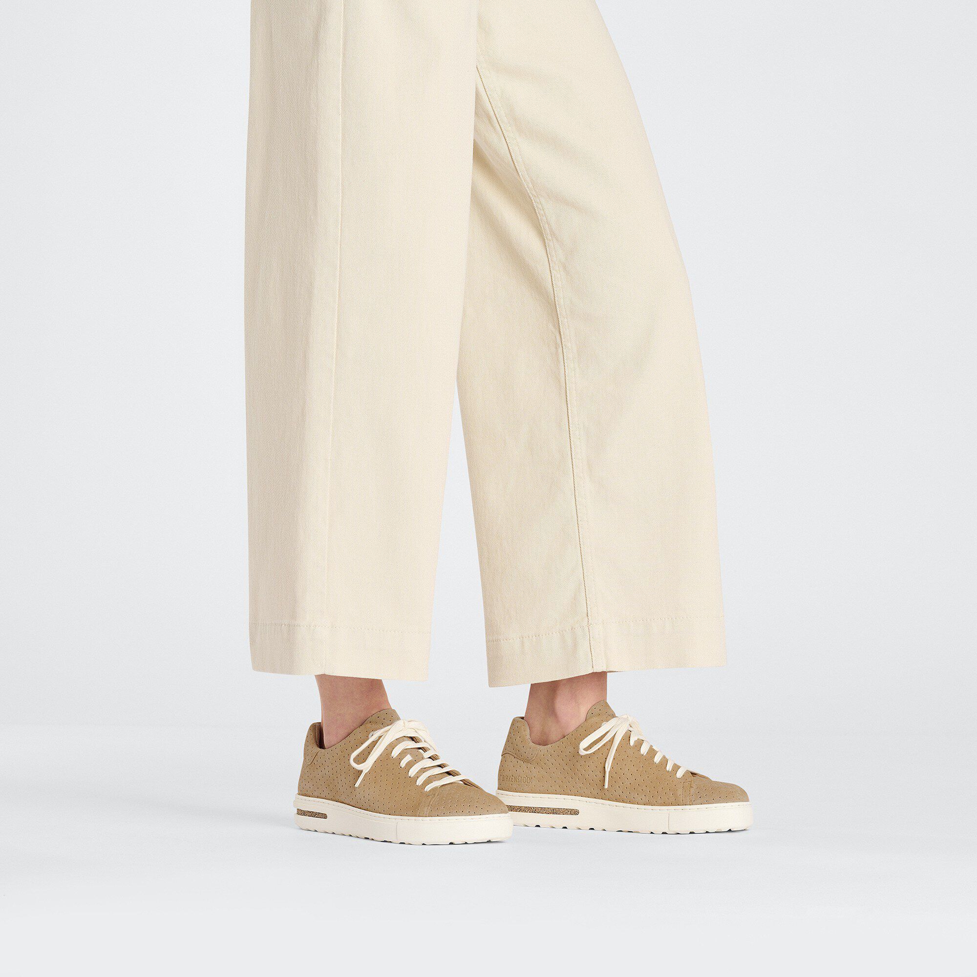 Bend Low Suede Embossed