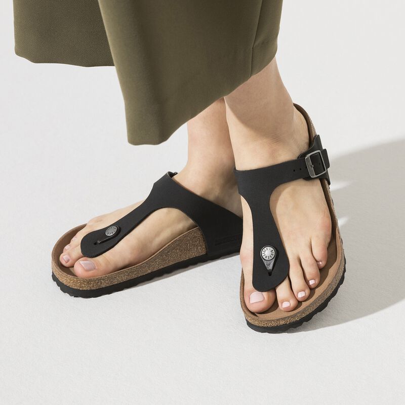 BIRKENSTOCK Gizeh Vegan Birko-Flor Nubuck Black Trail Easy detail