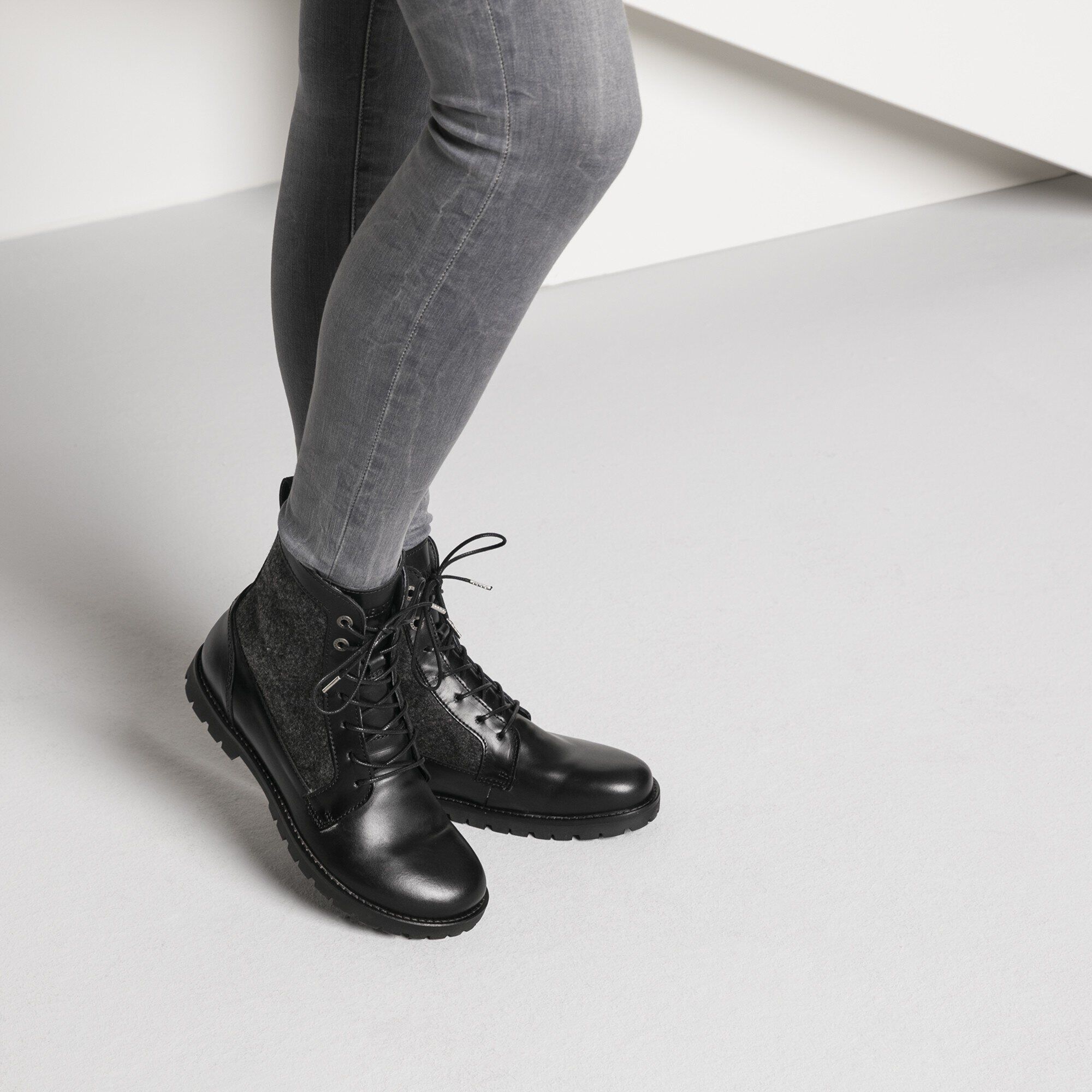 Gilford High Women Leather