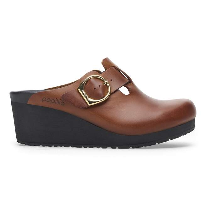 Fanny Ring-Buckle Leather