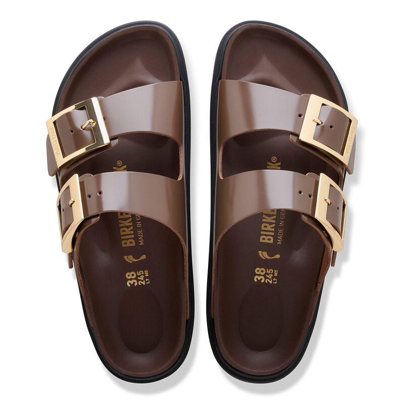 BIRKENSTOCK Arizona Droplet Buckle Natural Leather Patent High-Shine Carafe Daily Comfort detail
