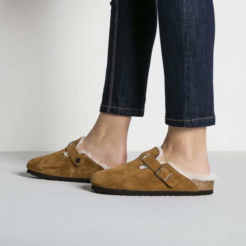 BIRKENSTOCK Boston Shearling Suede Leather Mink Soft Footbed detail