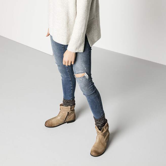 Sarnia Suede Leather