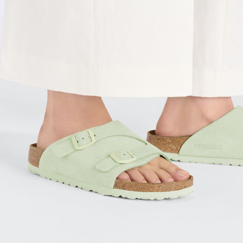 BIRKENSTOCK Zürich Suede Leather Faded Lime Classic Fit detail