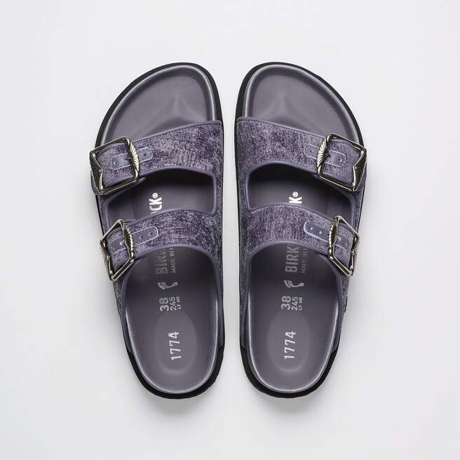 product photo 1 of 5